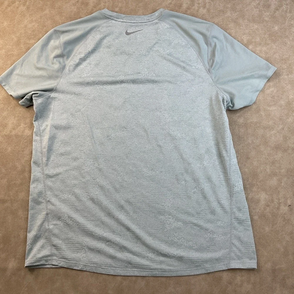 Nike T-Shirt Men Sz XL Miller Breathe Running Lightweight Crewneck Camo 904661